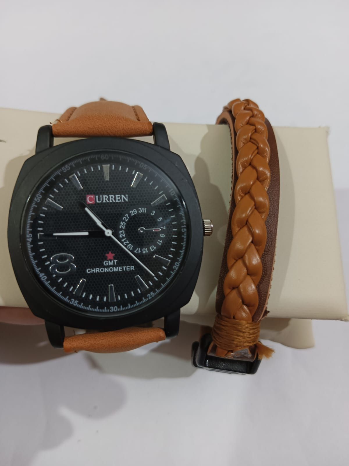 MENS FASHION BLACK ROUND DIAL STYLISH WATCH